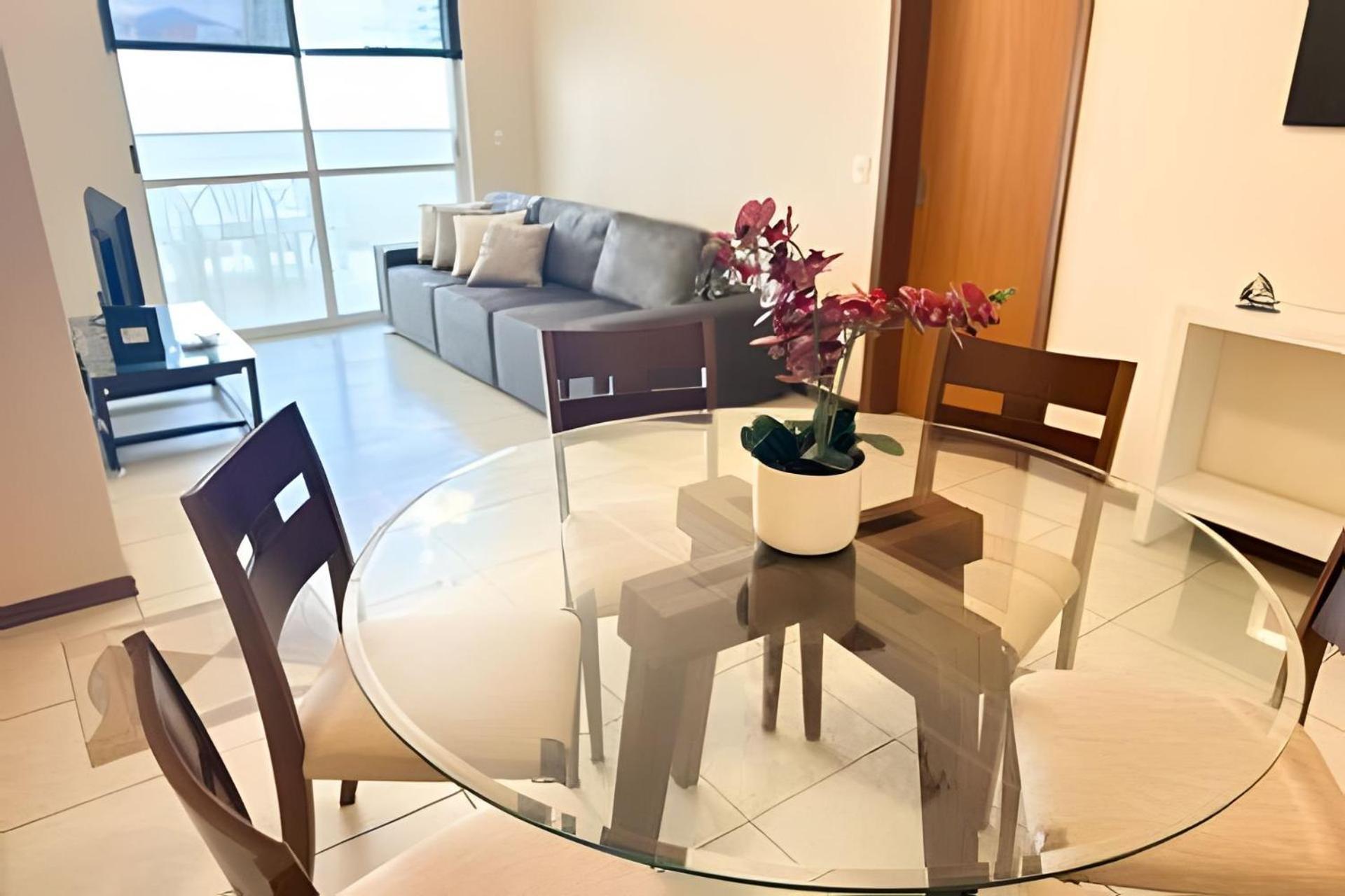 Na Central, Amplo E Perto Do Mar Em Bc Apartamento Balneario Camboriu