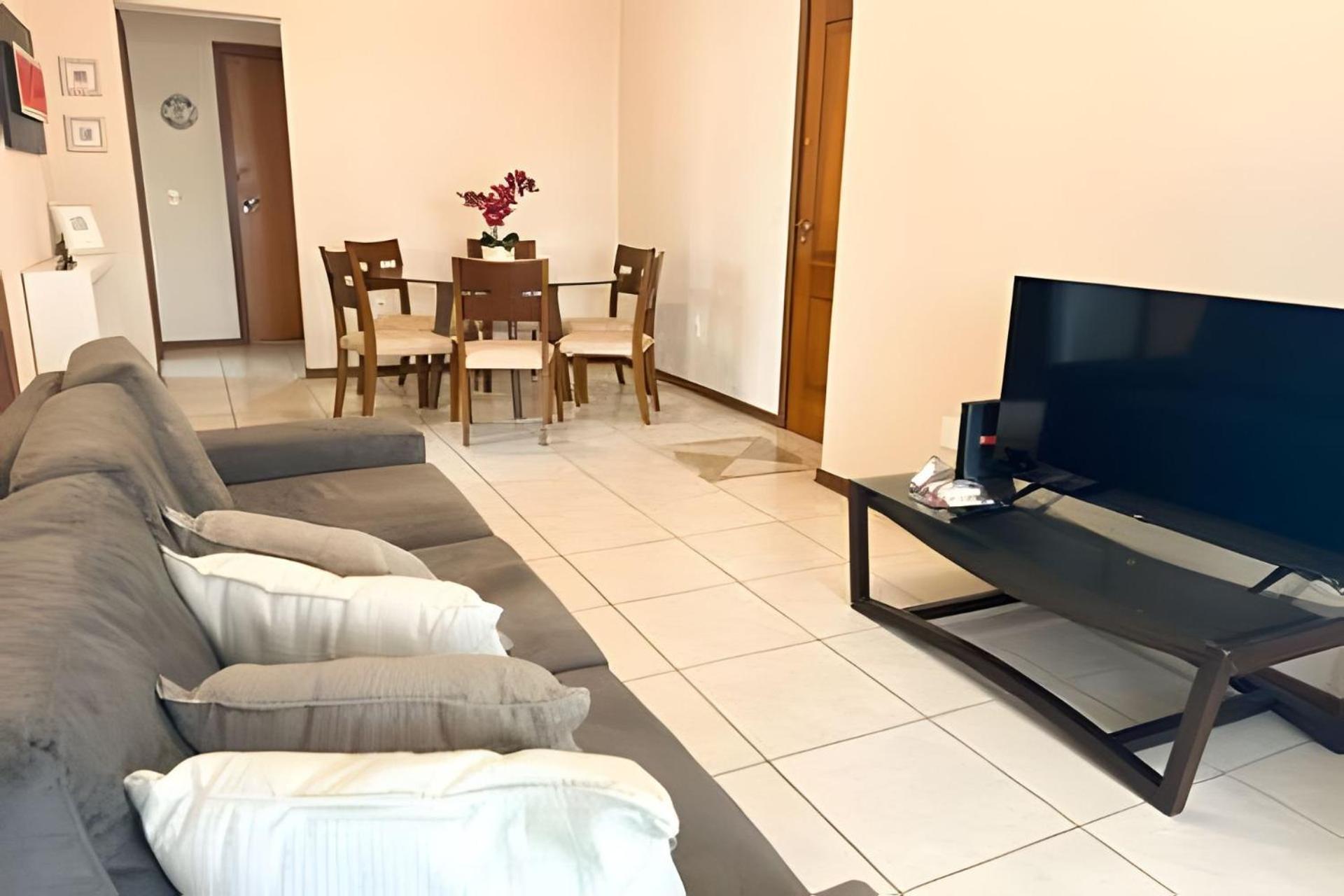 Apartamento Na Central, Amplo E Perto Do Mar Em Bc