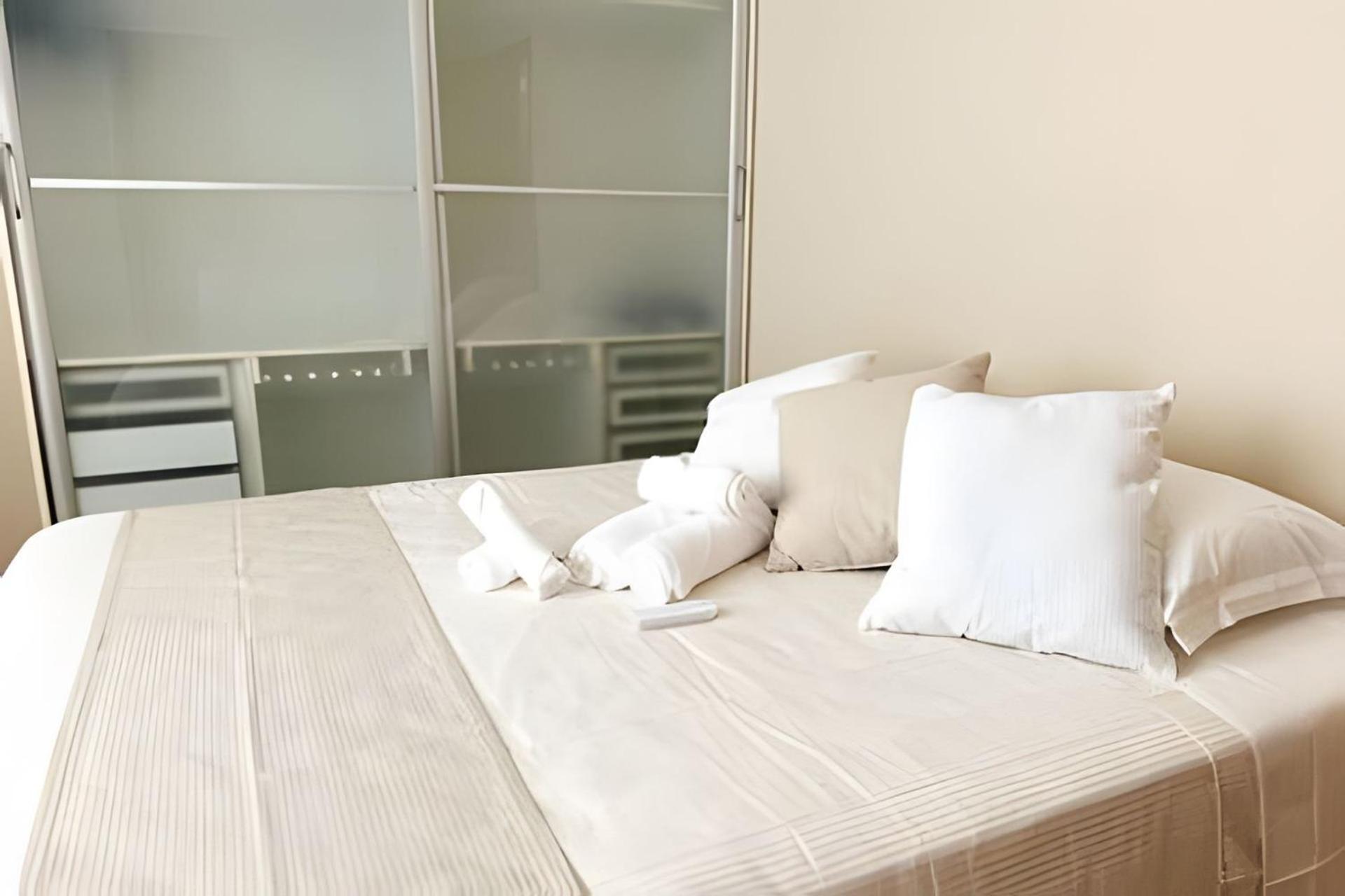 Apartamento Na Central, Amplo E Perto Do Mar Em Bc *